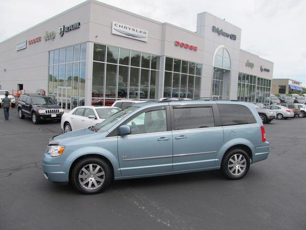 2009 CHRYSLER Town & Country 4dr Wgn Touring