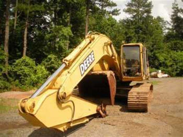 John Deere 270 LC Excavator
