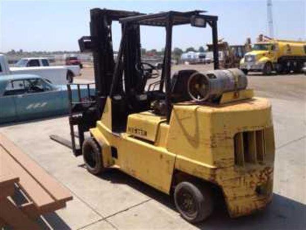 Hyster S100XL Forklift