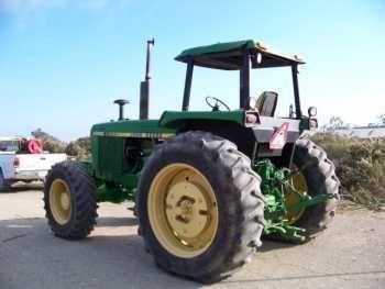 John Deere 4050 MFWD Tractor