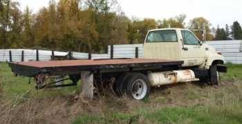 GMC C5500 Flat Bed Truck
