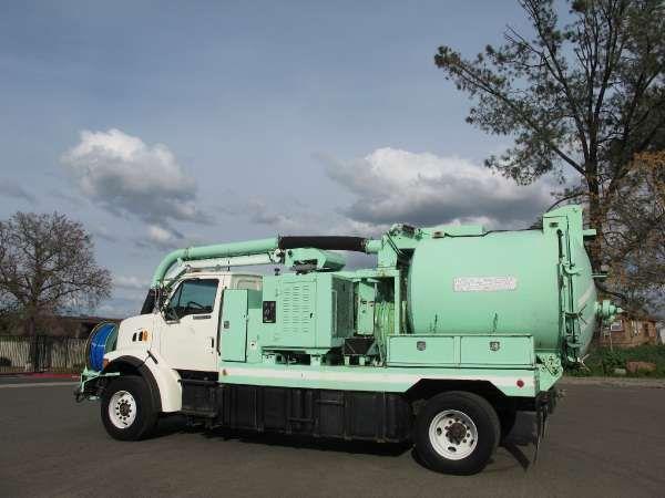 Ford L8500 Vac-Con V350 Combination Sewer Cleaner