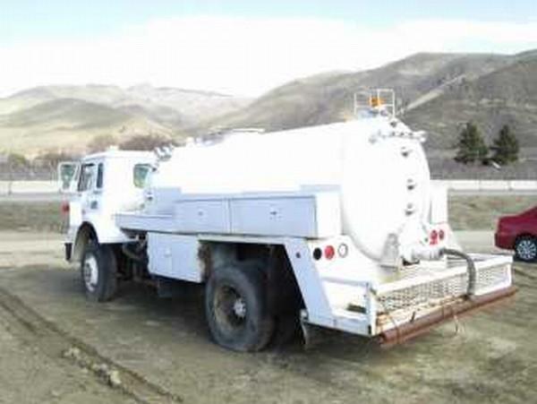 International CARGOSTAR Water Truck