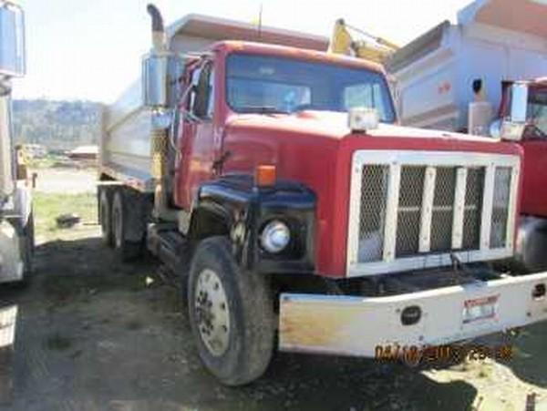 International S2600 Dump Truck