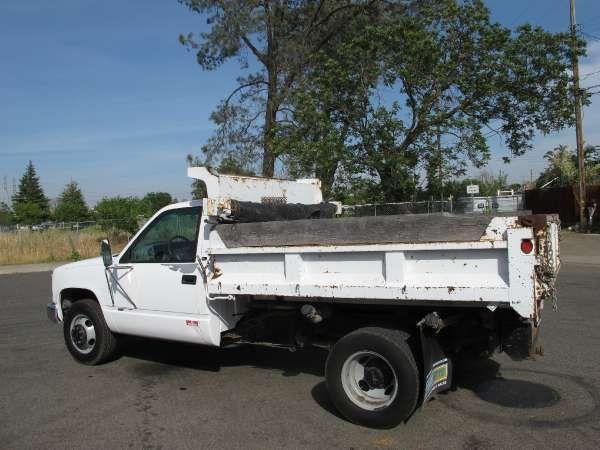 General Motors C3500 3 Yard Dump Truck