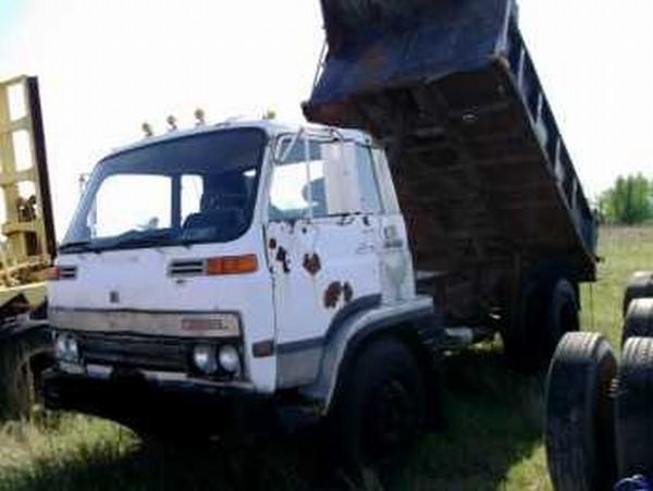 General Motors-single axle Dump Truck: