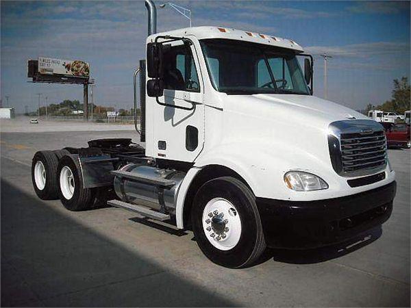 Freightliner CL11264ST-COLUMBIA 112