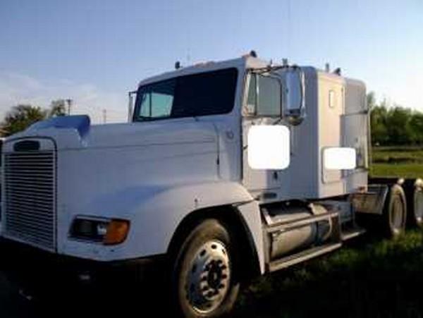Freightliner FLD-12042ST with 48 inch sleeper