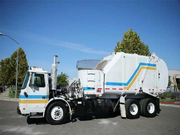 VOLVO WXLL64 GARBAGE - REFUSE TRUCK FOR SALE